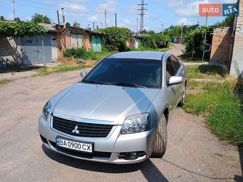 Седан Mitsubishi Galant 2009 в Александрие