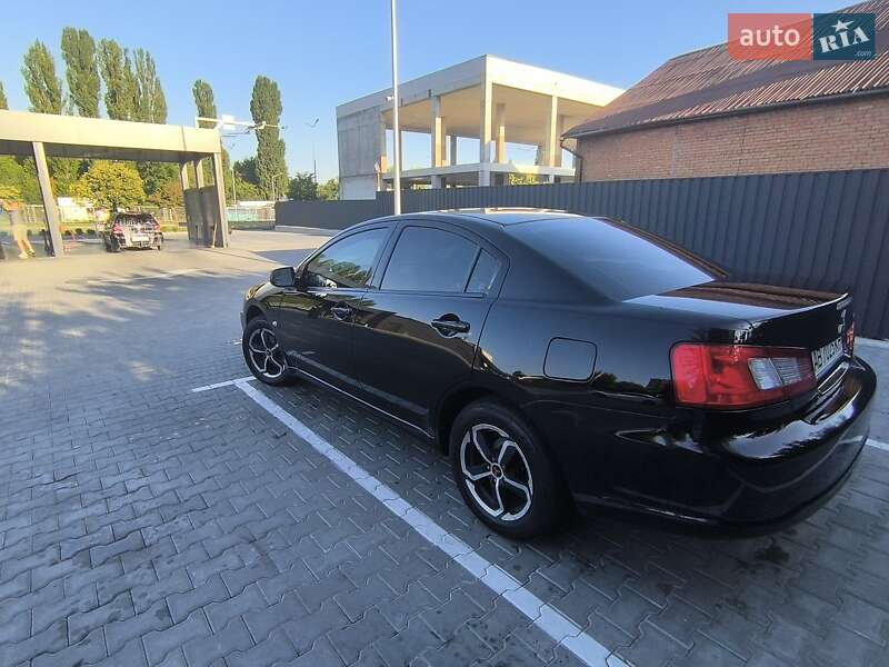 Седан Mitsubishi Galant 2008 в Виннице