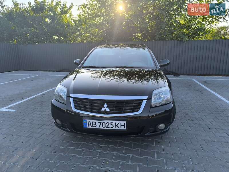 Седан Mitsubishi Galant 2008 в Виннице