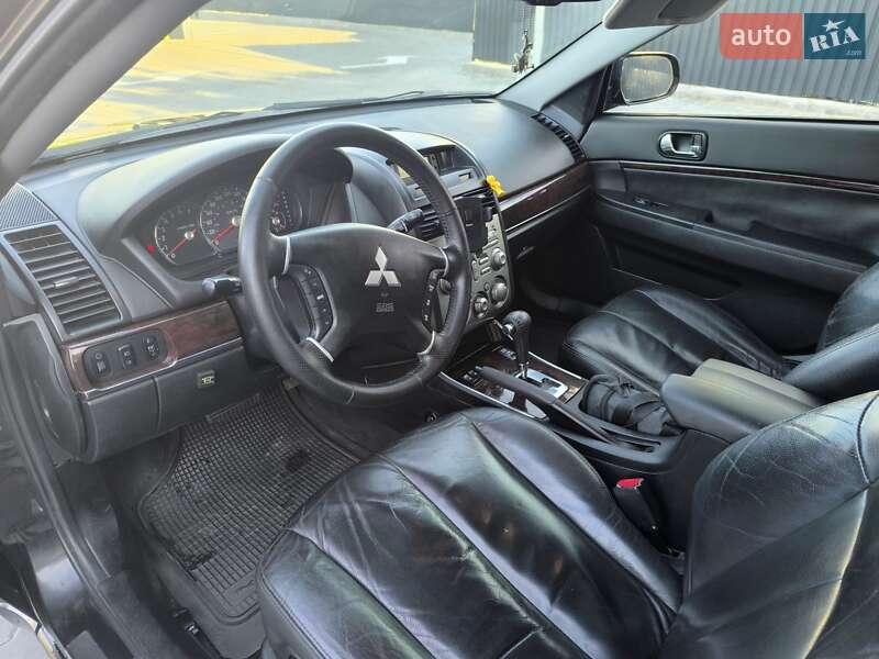 Седан Mitsubishi Galant 2008 в Виннице