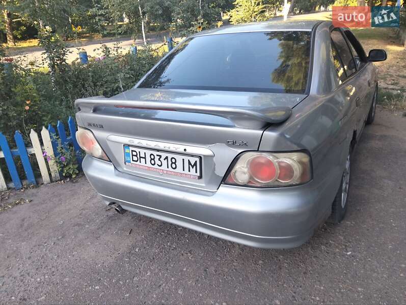 Седан Mitsubishi Galant 1998 в Балте