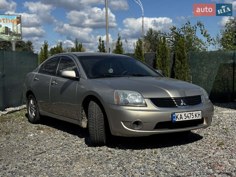 Седан Mitsubishi Galant 2007 в Киеве