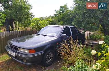 Седан Mitsubishi Galant 1991 в Вознесенске