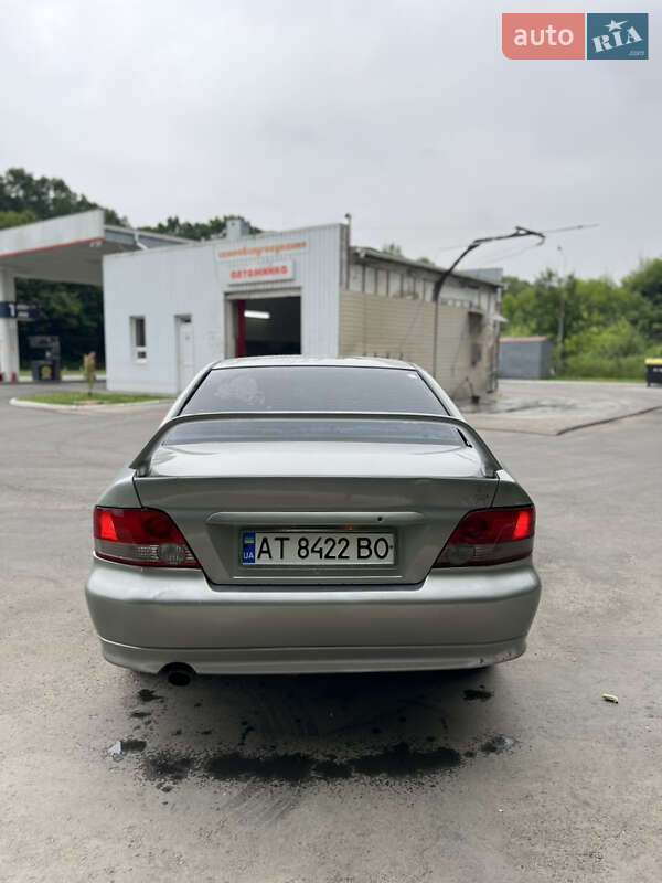 Mitsubishi Galant 1999