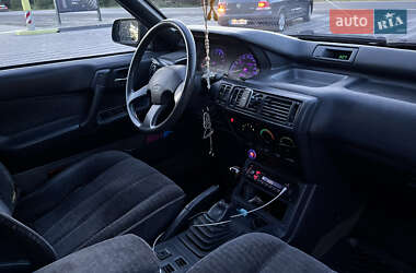 Седан Mitsubishi Galant 1991 в Львове