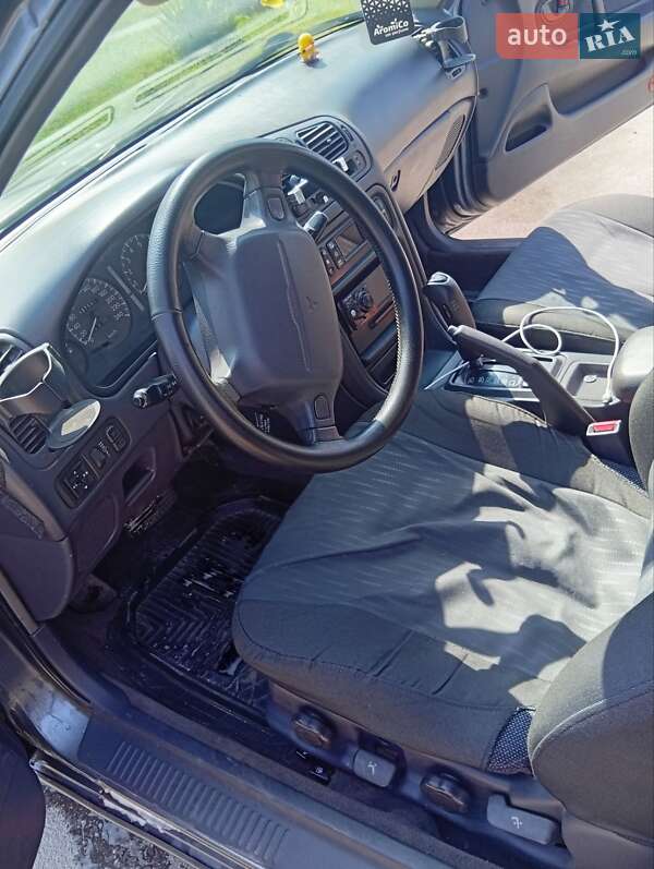 Седан Mitsubishi Galant 1993 в Запоріжжі