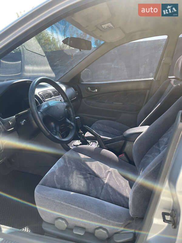 Седан Mitsubishi Galant 1999 в Тернополе