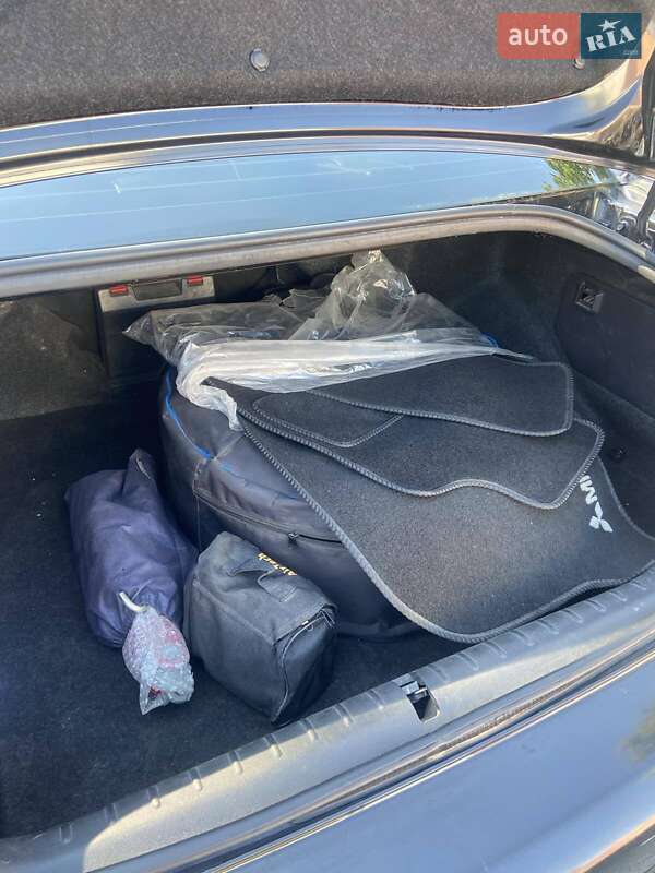 Седан Mitsubishi Galant 2009 в Киеве