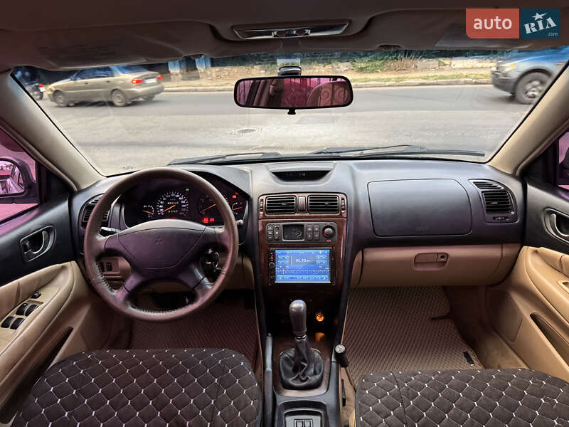 Седан Mitsubishi Galant 1997 в Николаеве