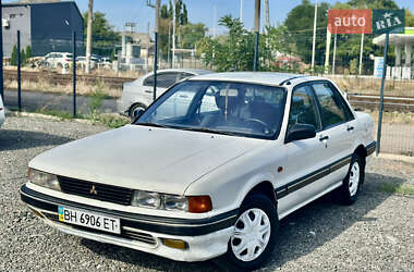 Седан Mitsubishi Galant 1991 в Одессе