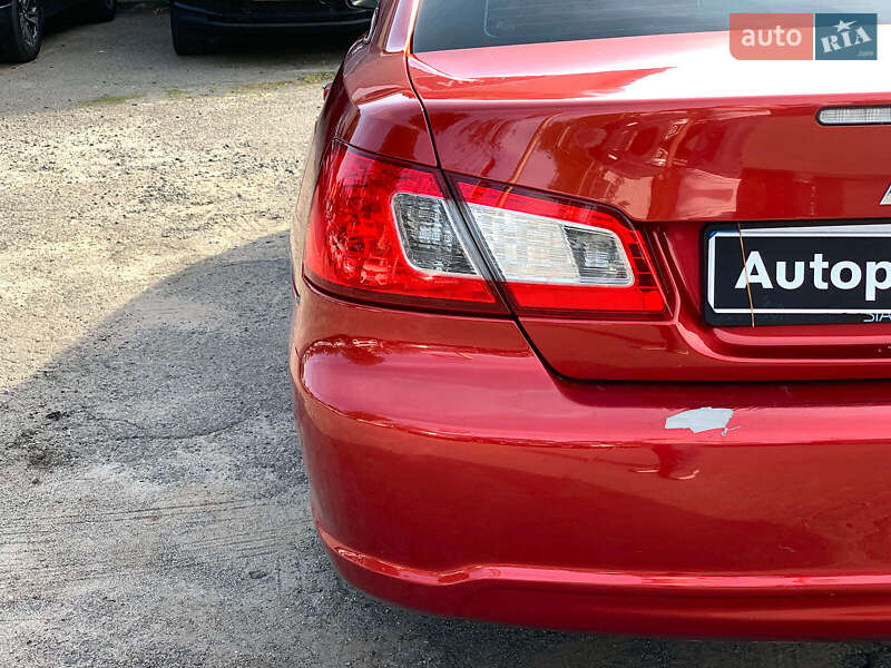 Седан Mitsubishi Galant 2012 в Виннице