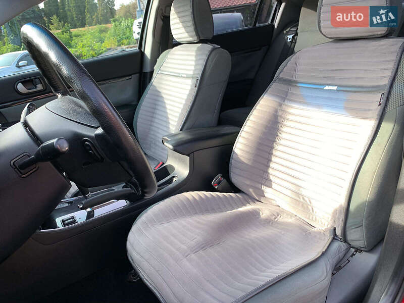 Седан Mitsubishi Galant 2012 в Виннице