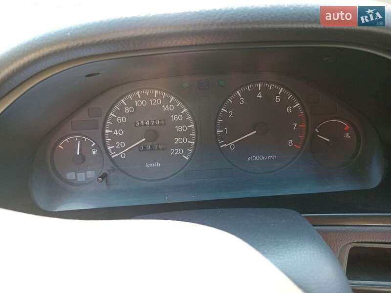 Седан Mitsubishi Galant 1993 в Чернівцях