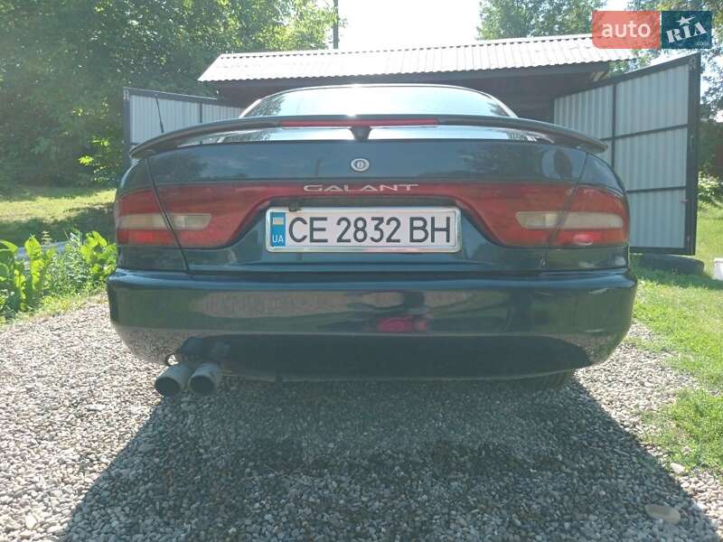 Седан Mitsubishi Galant 1993 в Чернівцях