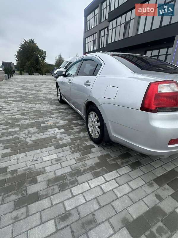 Седан Mitsubishi Galant 2006 в Львове