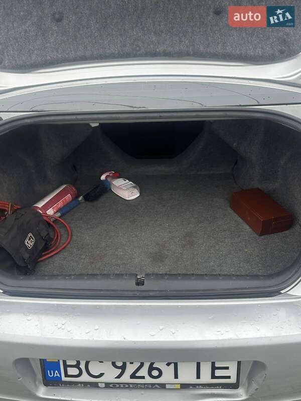 Седан Mitsubishi Galant 2006 в Львове
