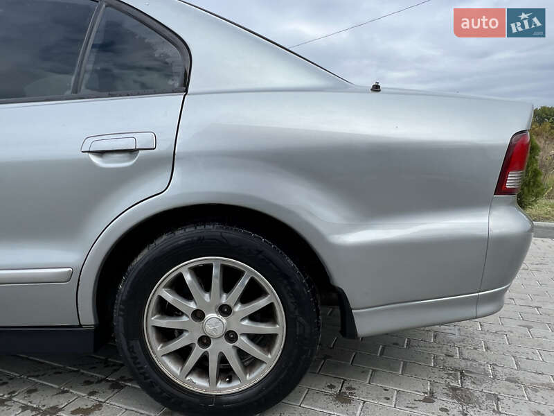 Седан Mitsubishi Galant 1999 в Золочеве