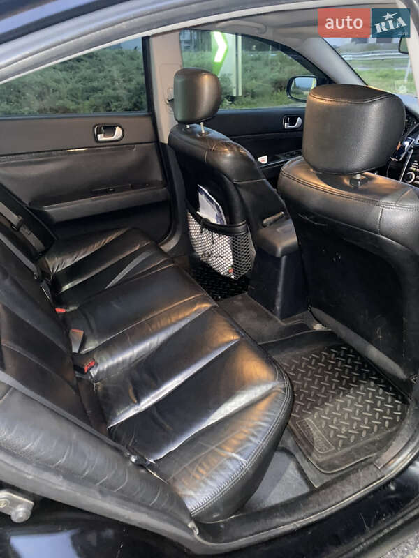 Седан Mitsubishi Galant 2007 в Киеве