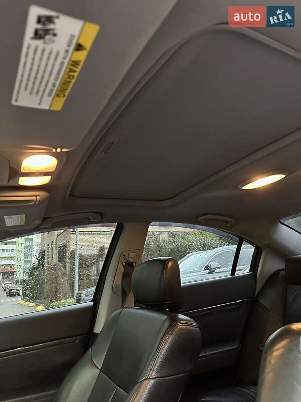 Седан Mitsubishi Galant 2006 в Киеве