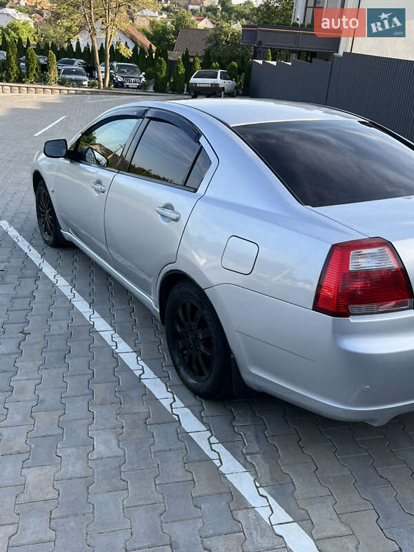 Седан Mitsubishi Galant 2007 в Чернівцях