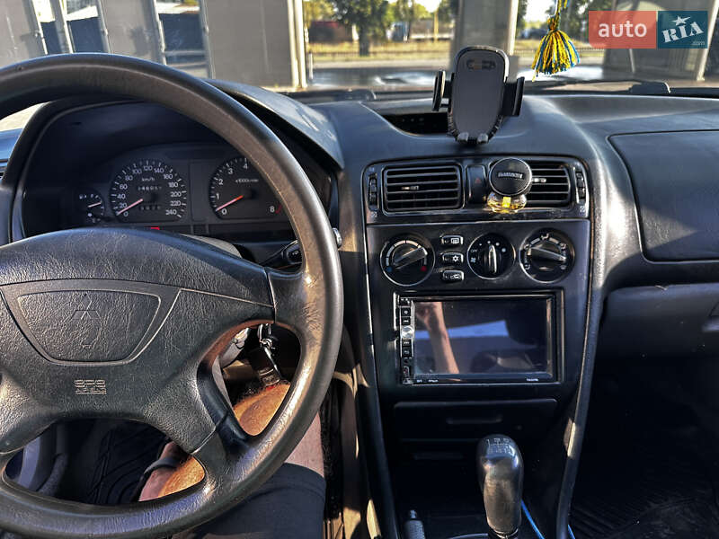 Седан Mitsubishi Galant 2002 в Дніпрі