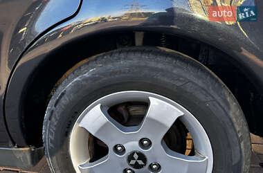 Седан Mitsubishi Galant 2002 в  фото 7 Седан Mitsubishi Galant 2002 в