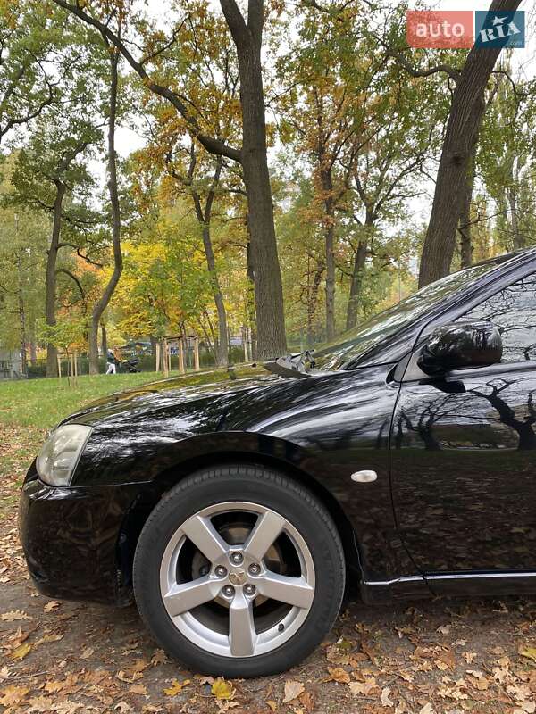 Седан Mitsubishi Galant 2008 в Киеве