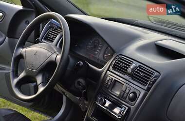 Седан Mitsubishi Galant 1998 в  фото 4 Седан Mitsubishi Galant 1998 в