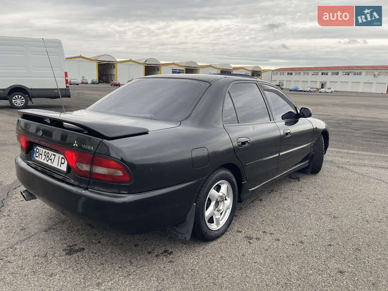 Седан Mitsubishi Galant 1993 в Одесі фото 2 Седан Mitsubishi Galant 1993 в Одесі