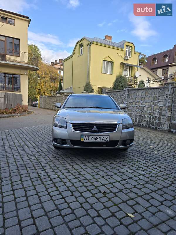 Седан Mitsubishi Galant 2009 в Ивано-Франковске