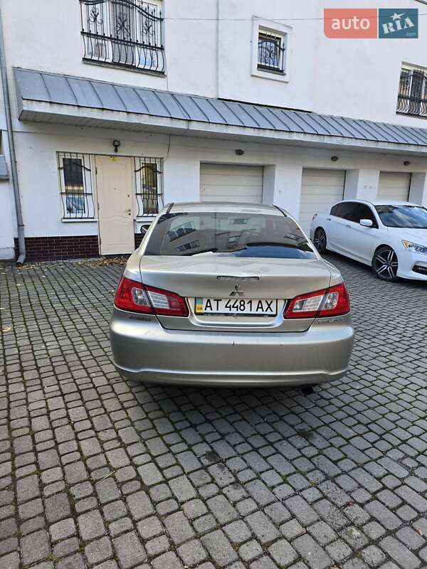 Седан Mitsubishi Galant 2009 в Ивано-Франковске