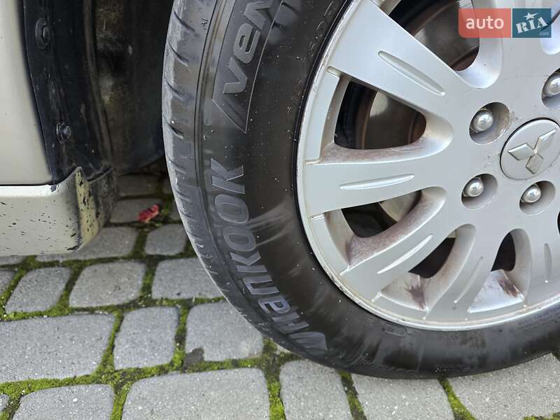 Седан Mitsubishi Galant 2009 в Ивано-Франковске