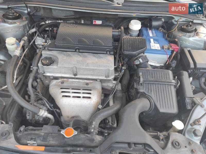 Седан Mitsubishi Galant 2007 в Вараше