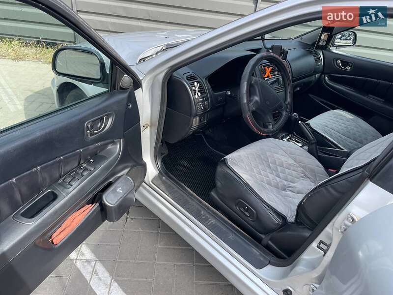 Седан Mitsubishi Galant 2001 в Черкассах
