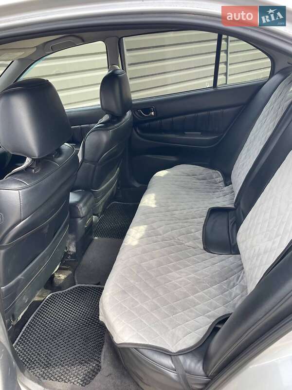 Седан Mitsubishi Galant 2001 в Черкассах