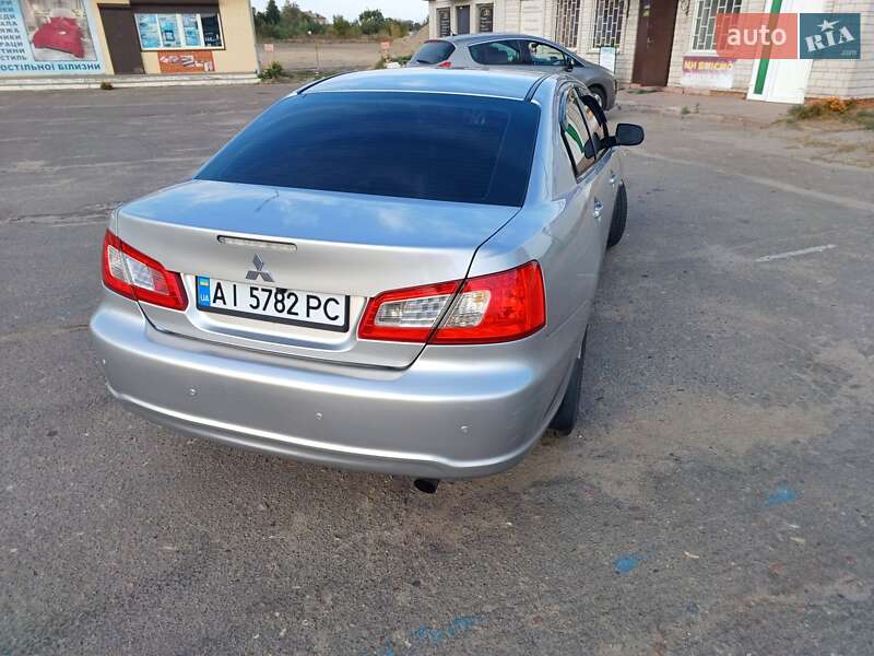 Седан Mitsubishi Galant 2008 в Киеве
