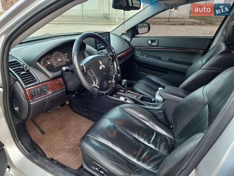 Седан Mitsubishi Galant 2008 в Киеве