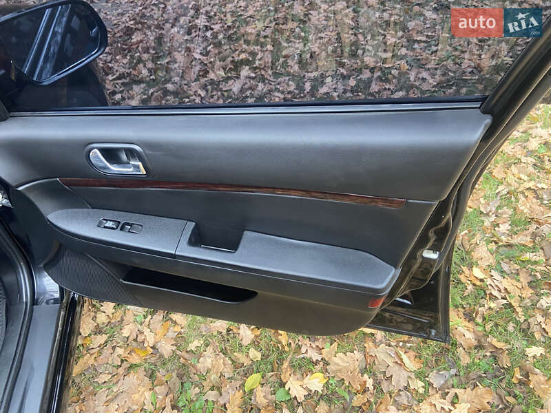 Седан Mitsubishi Galant 2009 в Ладижині