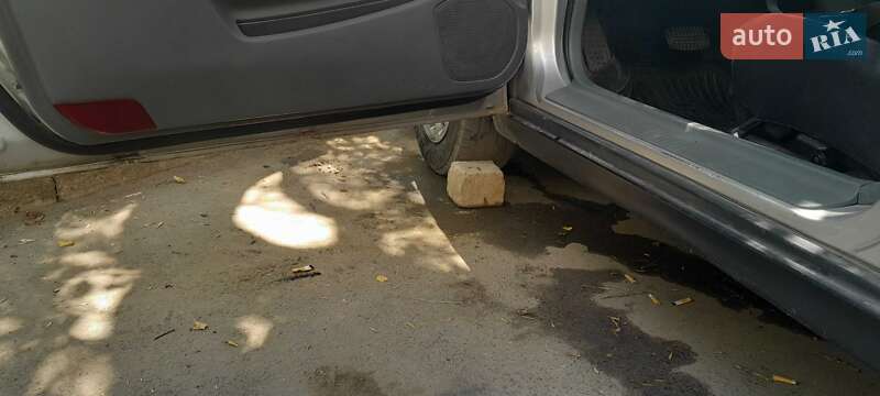 Седан Mitsubishi Galant 2000 в Николаеве