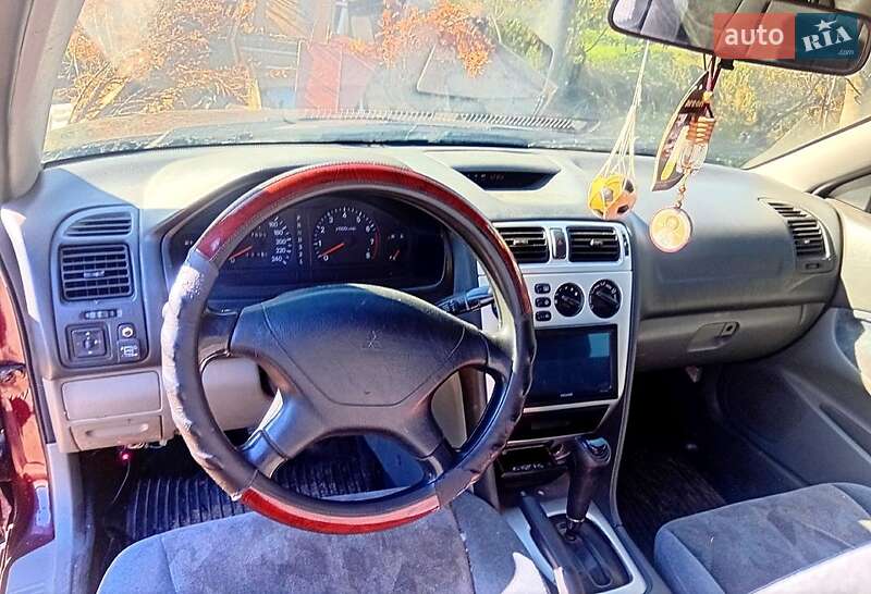 Седан Mitsubishi Galant 1997 в Одессе