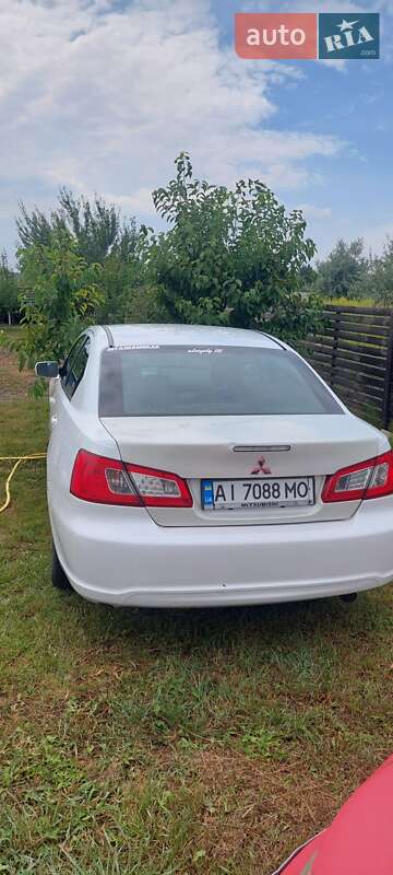 Седан Mitsubishi Galant 2011 в Киеве