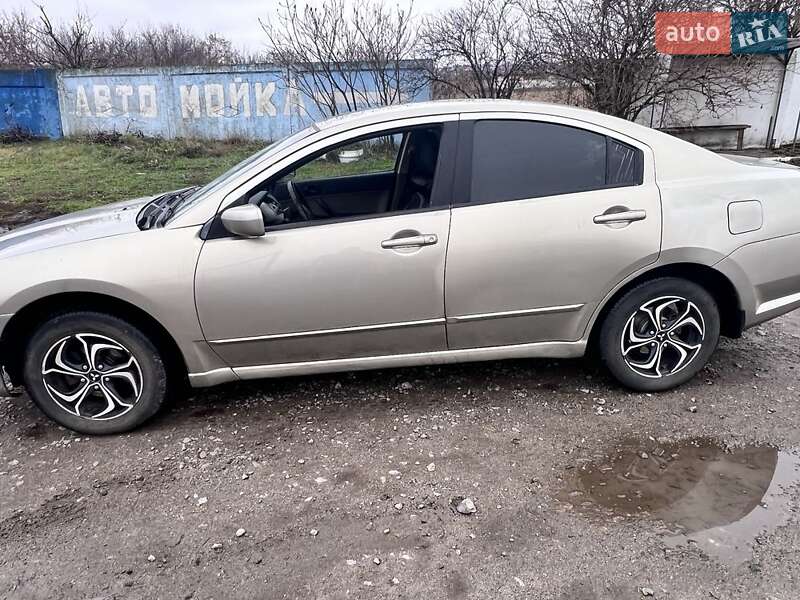 Седан Mitsubishi Galant 2005 в Харькове фото Седан Mitsubishi Galant 2005 в Харькове