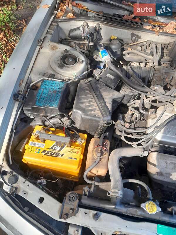 Седан Mitsubishi Galant 1995 в Кременчуге