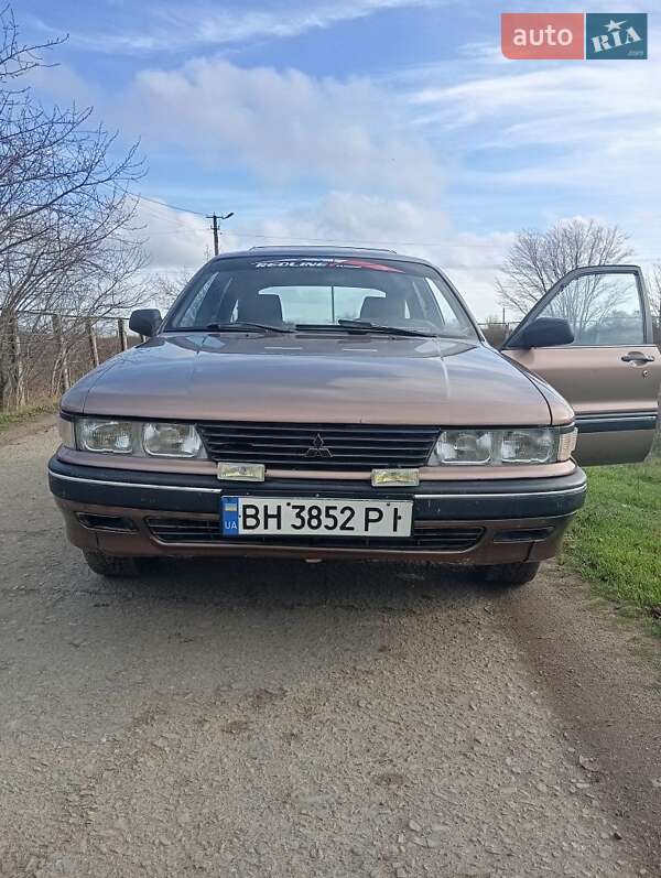 Седан Mitsubishi Galant 1989 в Белгороде-Днестровском фото 3 Седан Mitsubishi Galant 1989 в Белгороде-Днестровском