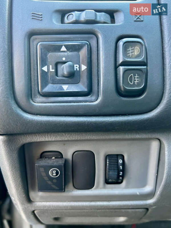 Седан Mitsubishi Galant 1997 в Киеве