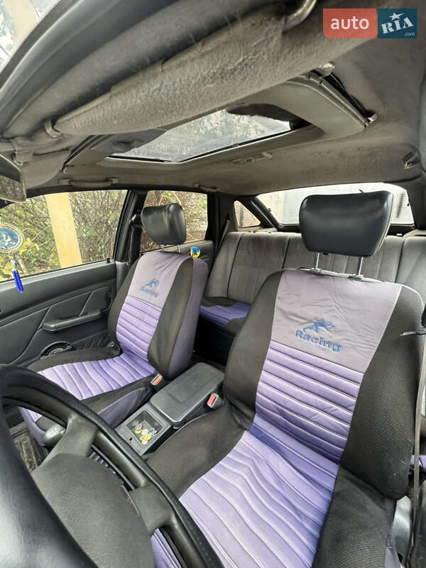 Лифтбек Mitsubishi Galant 1989 в Каменском