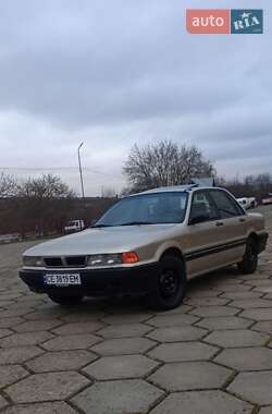 Седан Mitsubishi Galant 1990 в Чернівцях