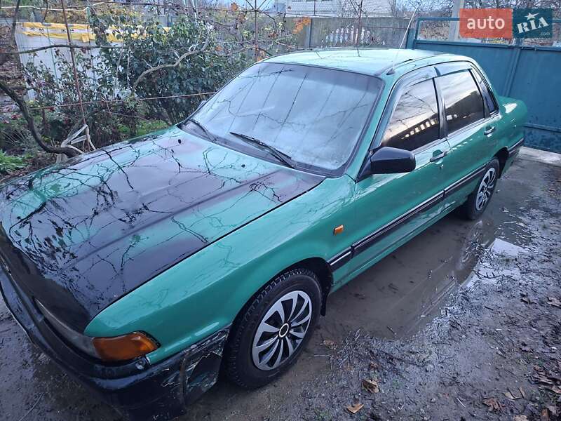 Седан Mitsubishi Galant 1988 в Одессе