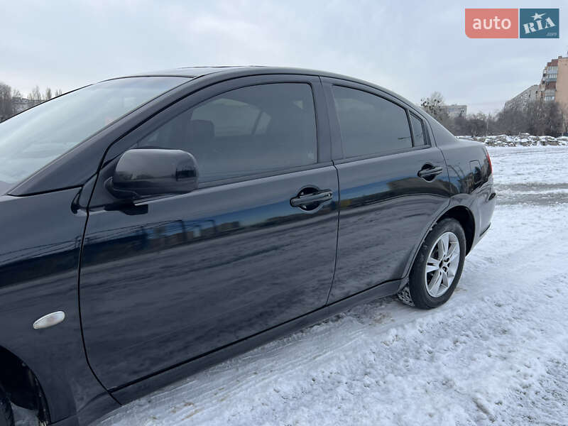 Седан Mitsubishi Galant 2008 в Харкові