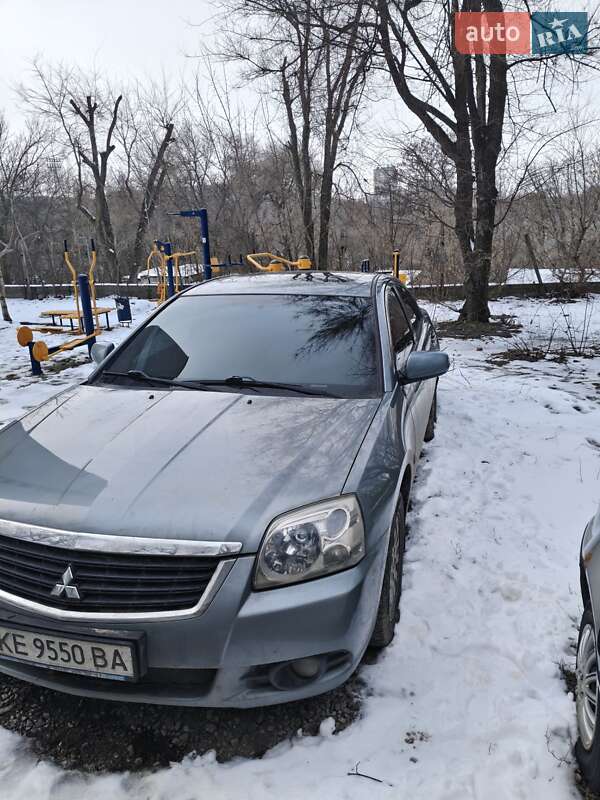 Mitsubishi Galant 2008